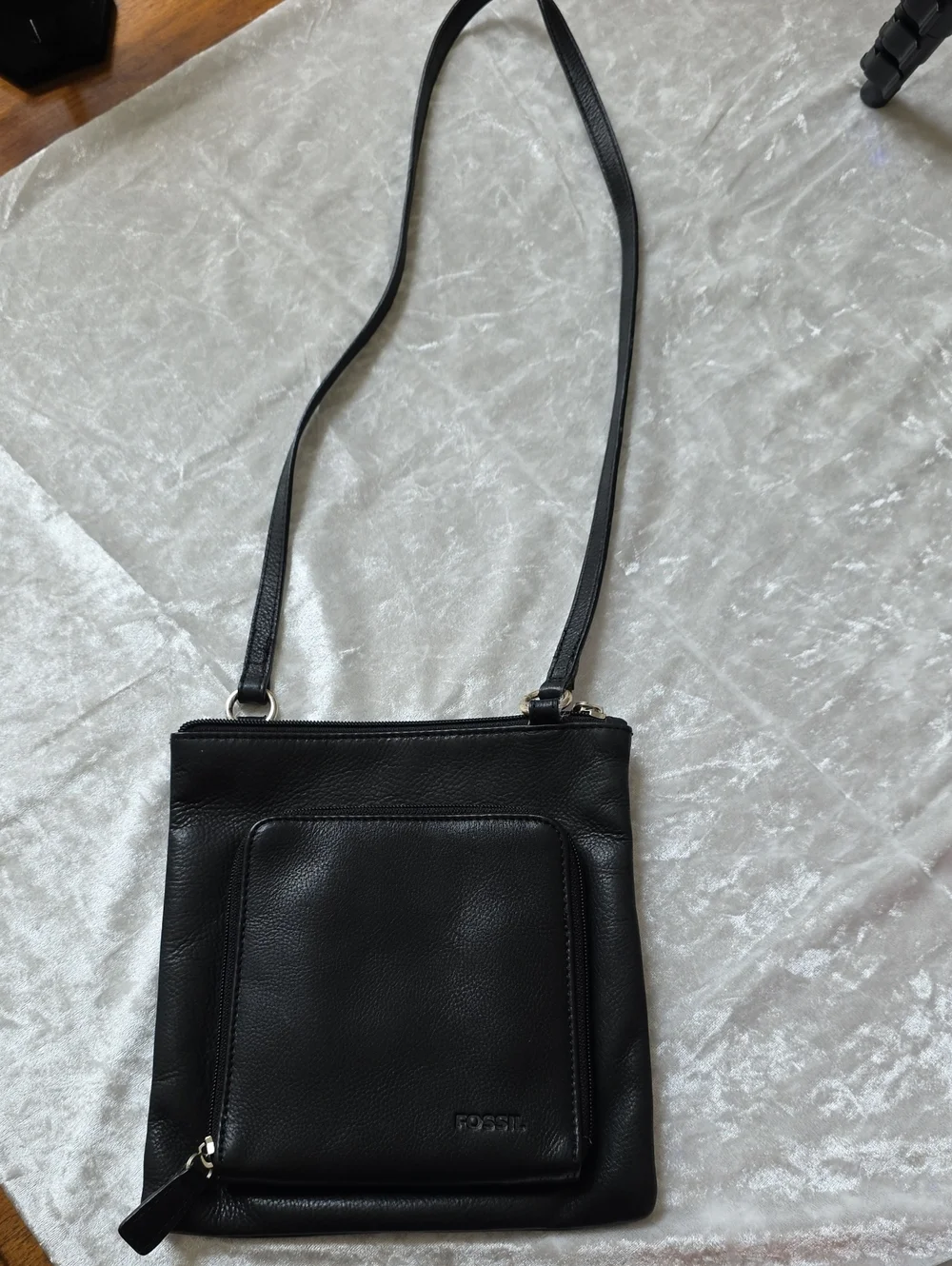 Fossil Vintage Black Leather Travel Friendly Crossbody Bag with Front Zip Pocket